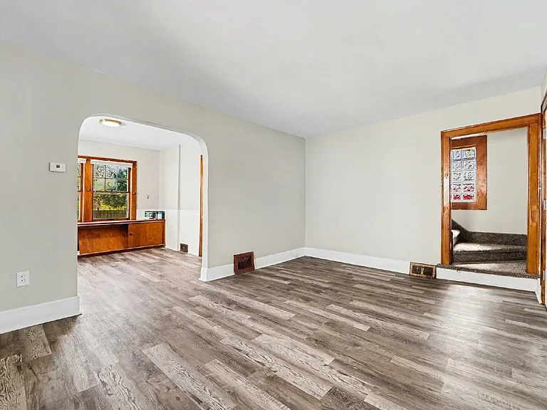 15818 Westbrook St — Photo 9