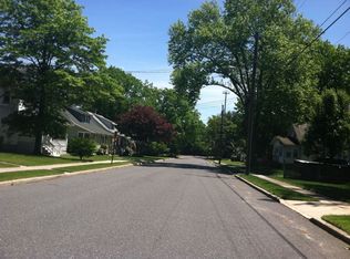 222 Swarthmore Rd, Glassboro, NJ 08028