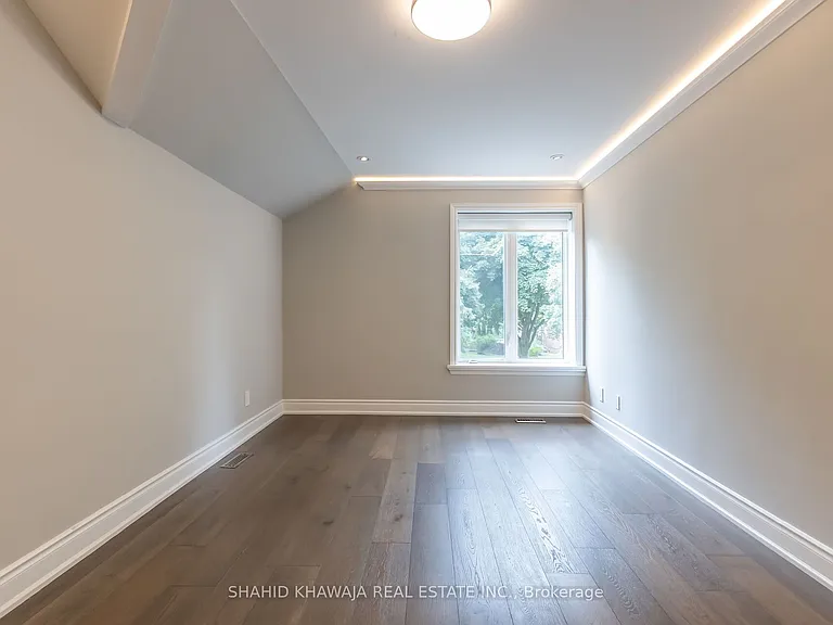 1590 Yew St — Photo 27