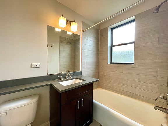 3rd image of 2311 N Rockwell St #2