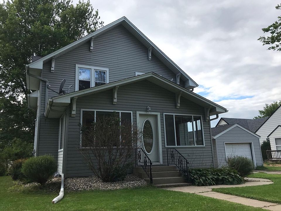 1st image of 340 Olive St S