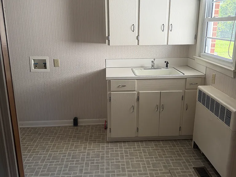 21800 State Highway 24/27 — Photo 14
