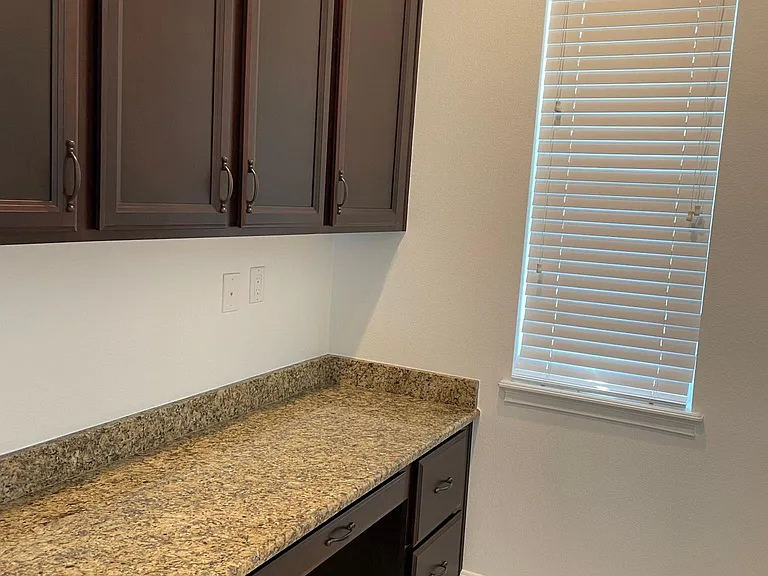 7952 Hampton Lake Dr — Photo 14