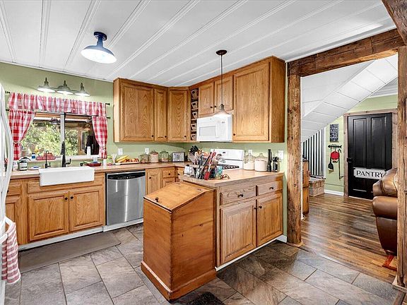 4th image of 6057 Wilson Hill Rd