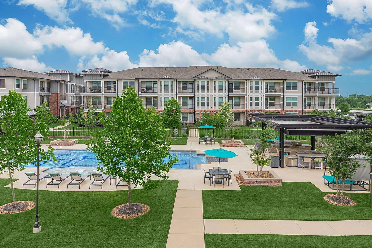 Building Photo - Residence at Oakmont Apartments