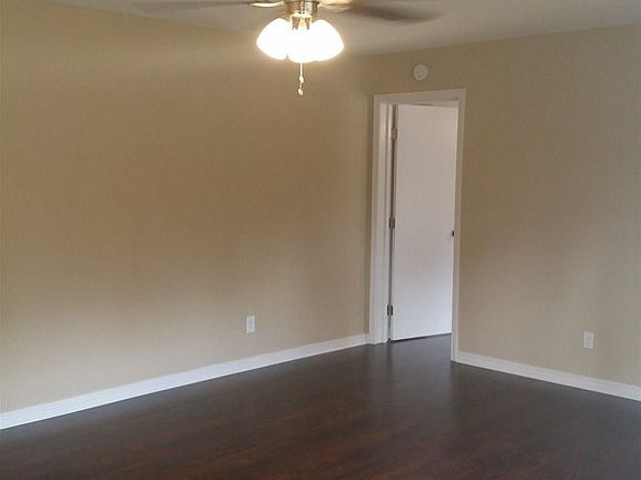 3rd image of 5101 Cherry Blossom Ln