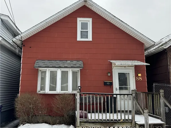 88 Allen St, Lockport, NY 14094