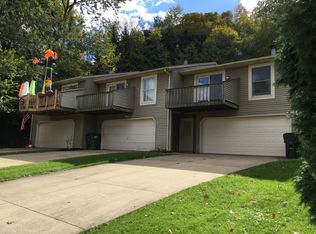 4648 Castlebar St NW, Canton, OH 44708