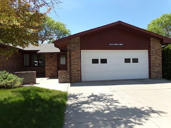 2nd image of 1202 Hahn Ct