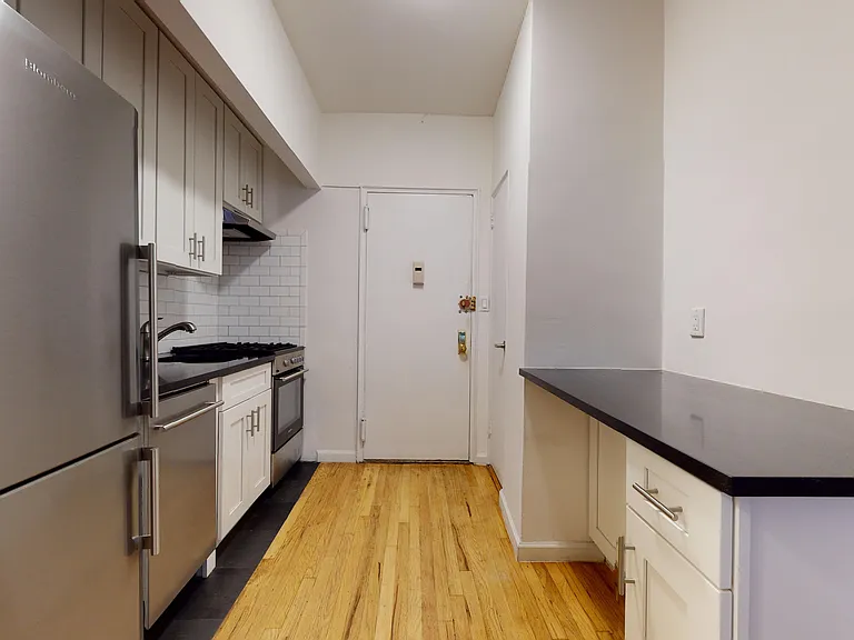 354 E 83rd St #2K — Photo 4