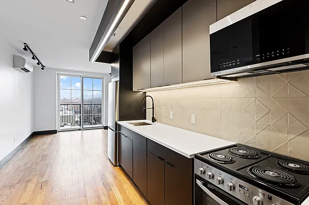 Rented by Outpost Brokerage LLC | media 37