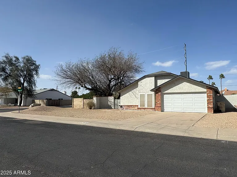 6320 W Shaw Butte Dr — Photo 26