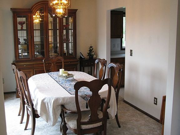 Formal dining