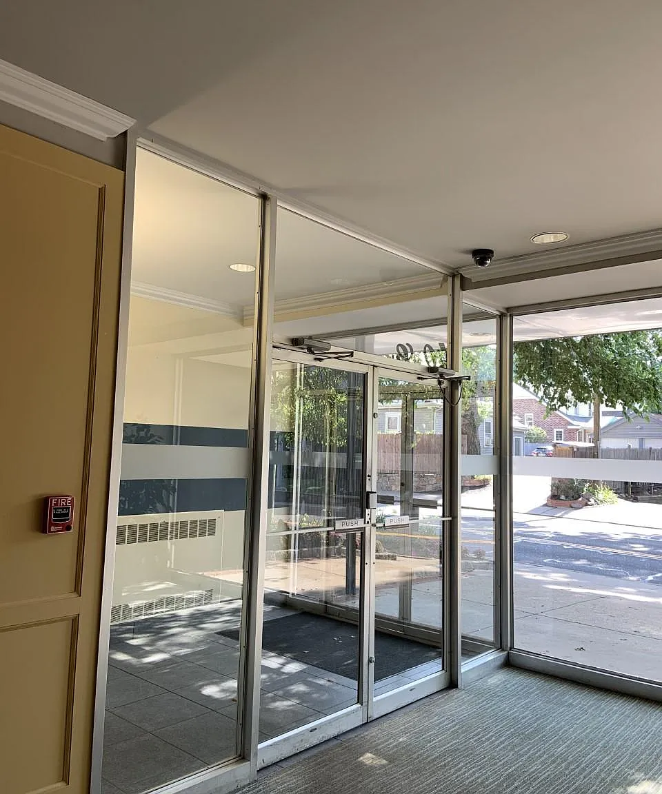Studio, 468 sqft, $2,050 — Photo 2