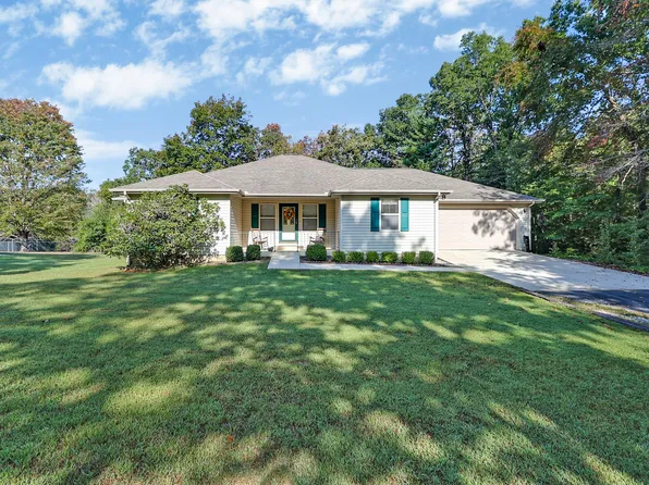 361 Creekway Dr, Crossville, TN 38555