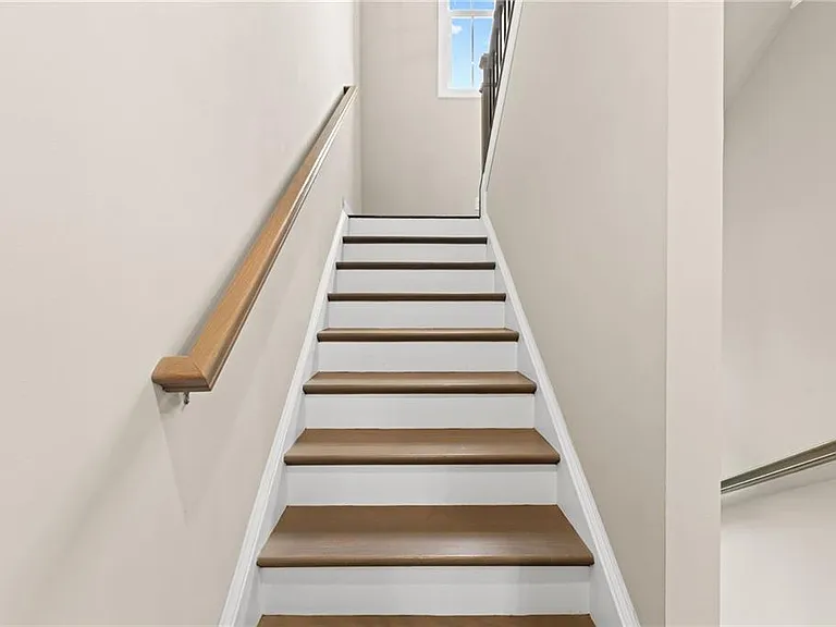 205 Bedford Aly — Photo 21