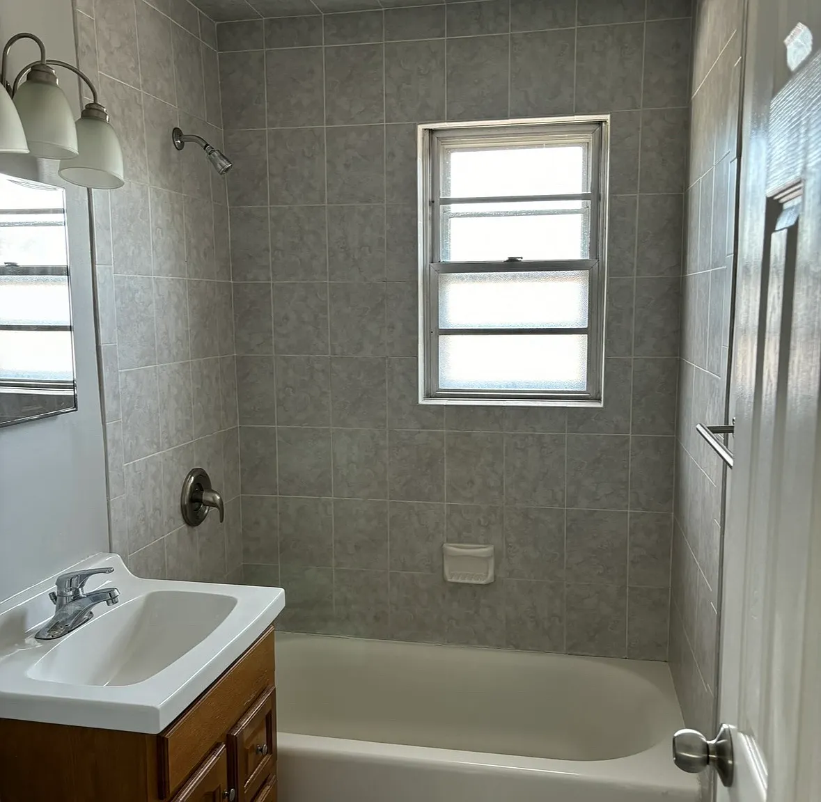 2 bed, 1000 sqft, $2,295 — Photo 4
