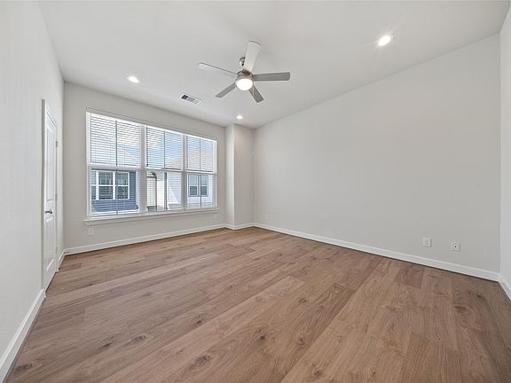 4th image of 2309 Silva Park Ln