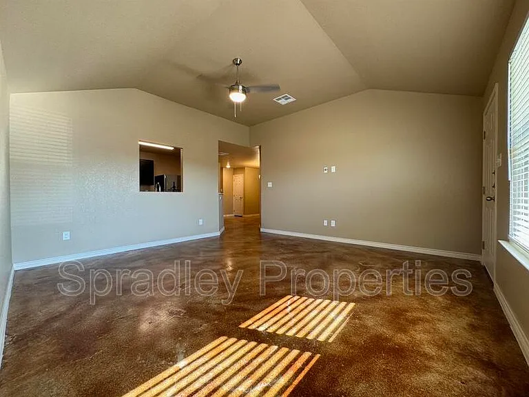 1651 Sabine Rd — Photo 2
