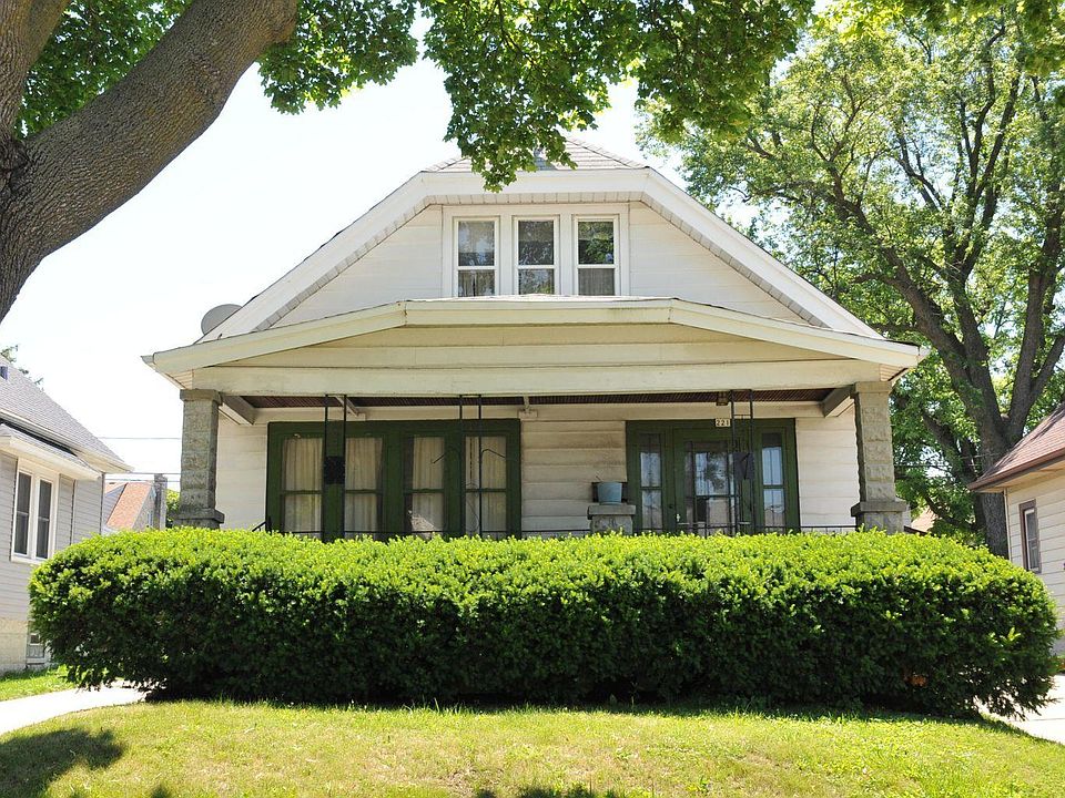 1st image of 221 W Tripoli Ave