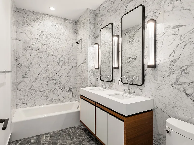 21 India St #35A — Photo 13