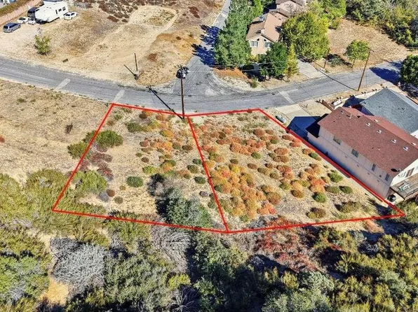 2311 Noblett Dr #2, Lake Hughes, CA 93532