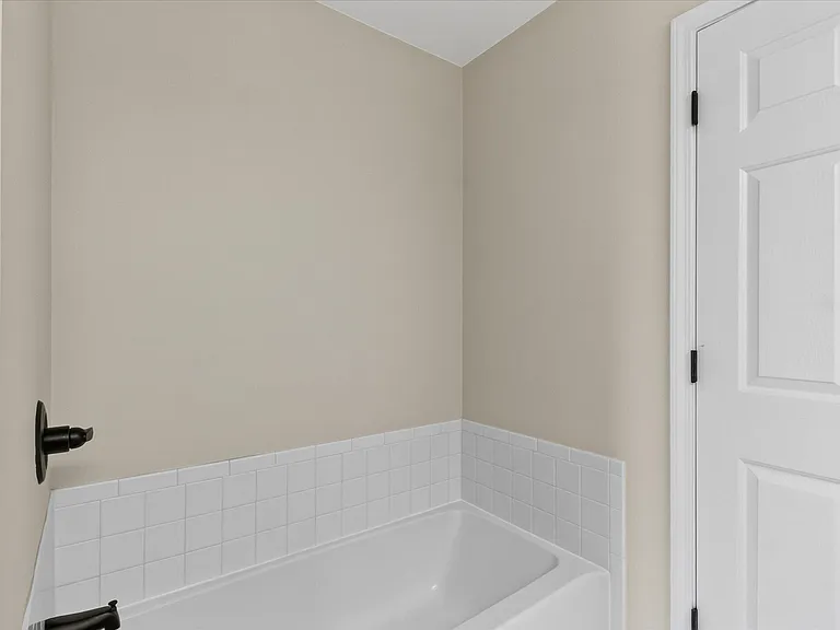 379 Cherry Orchard Rd — Photo 28