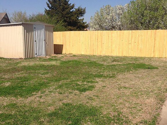 Large Back Yard/New Fence/Storage Bldg.