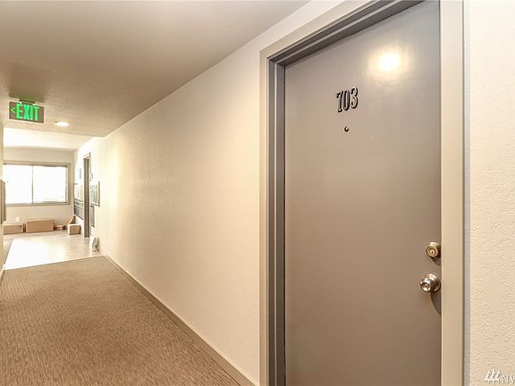 4th image of 3820 NE 155th Pl #A-703