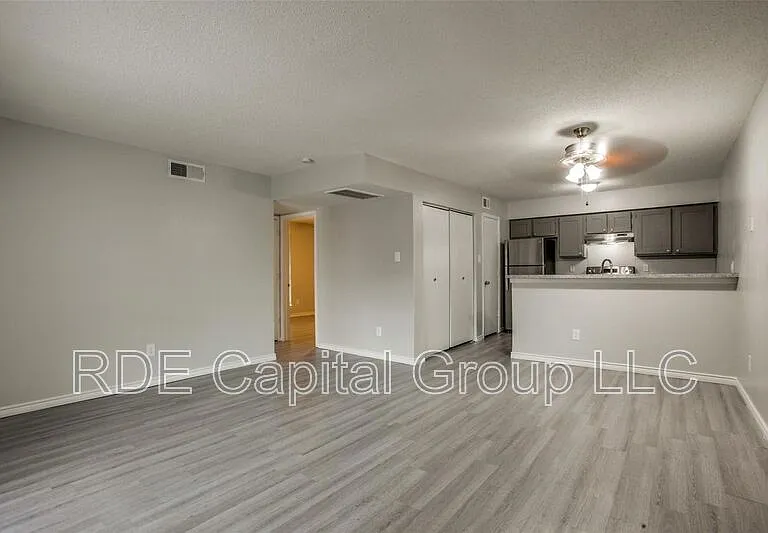 1935 Cranford Dr #104 — Photo 12