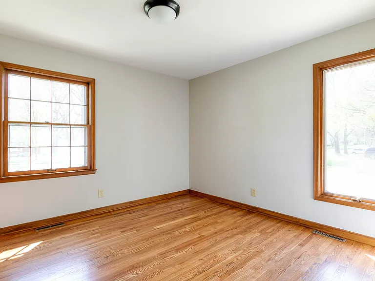 4612 N College Ave — Photo 20