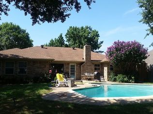 8537 Smith Dr, North Richland Hills, TX 76182