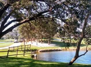 1211 E Golfview Dr, Hollywood, FL 33026