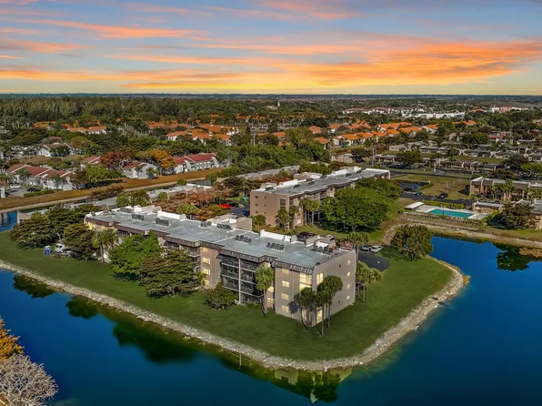 150 Lake Nancy Lane #419, West Palm Beach, FL 33411