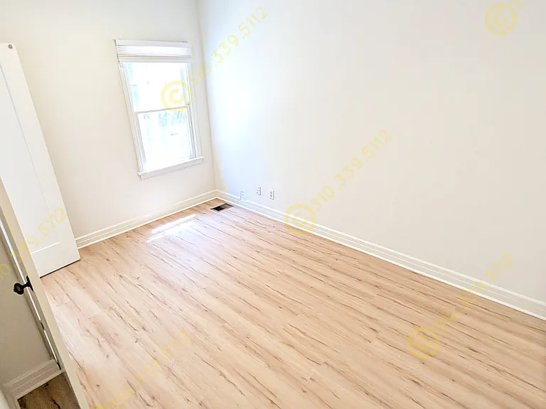 118 S Camden Dr #D — Photo 6
