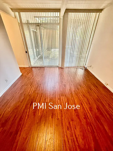 4 Bed 2 Bath home for rent in Palo Alto — Photo 2