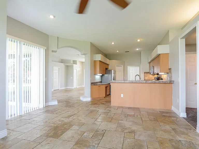 13240 Prince Cir — Photo 4