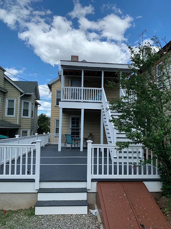 3 bed, 875 sqft, $2,500 — Photo 3