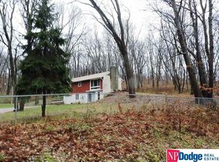 11234 Canyon Rd, Omaha, NE 68112