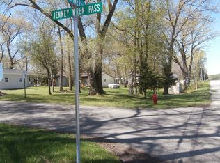 312 Breezy Point Dr, Pardeeville, WI 53954