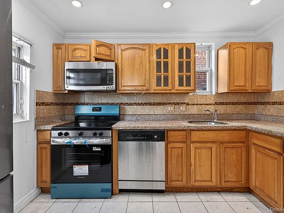 3rd image of 13315 228th Street