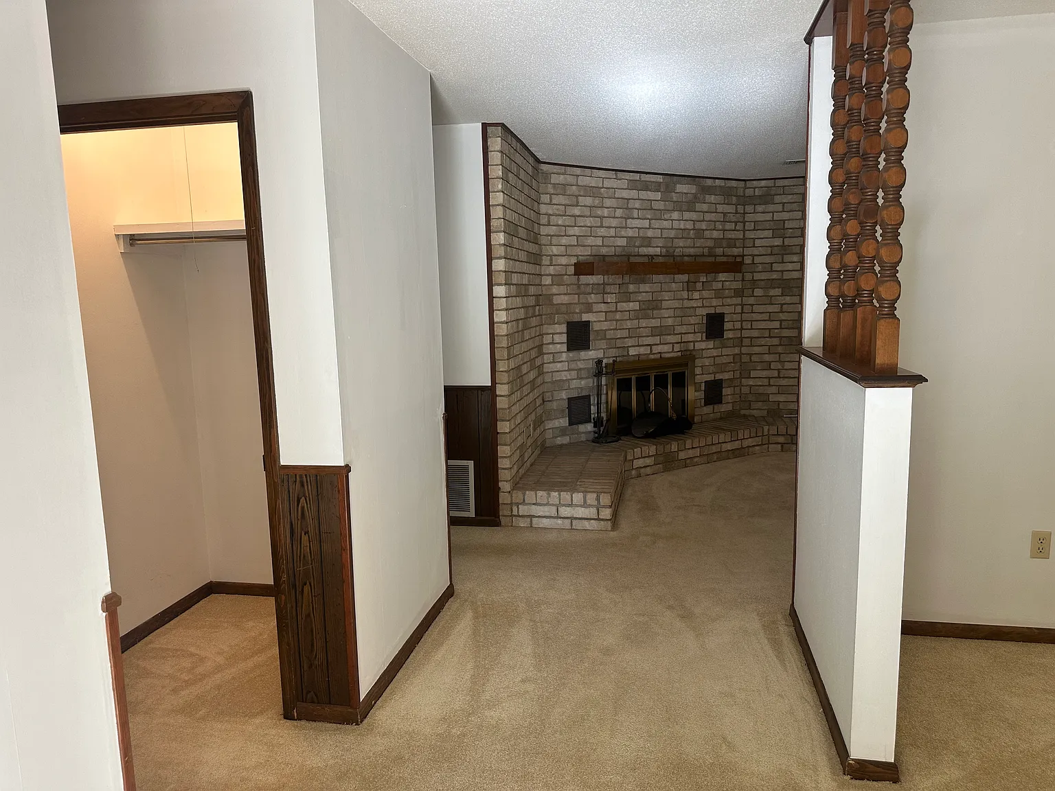 608 S Baridon St — Photo 4