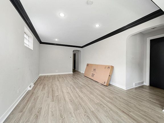 2nd image of 3712 S 58th Ave