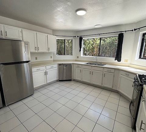 4th image of 6555 Segovia Rd #1