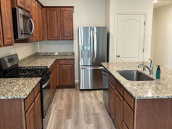 5th image of 5626 Sunhaven St