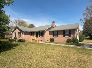 8301 Knight Village Cir, Stokesdale, NC 27357