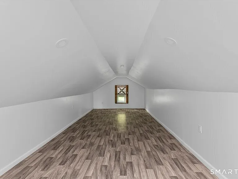 21 Green St — Photo 23