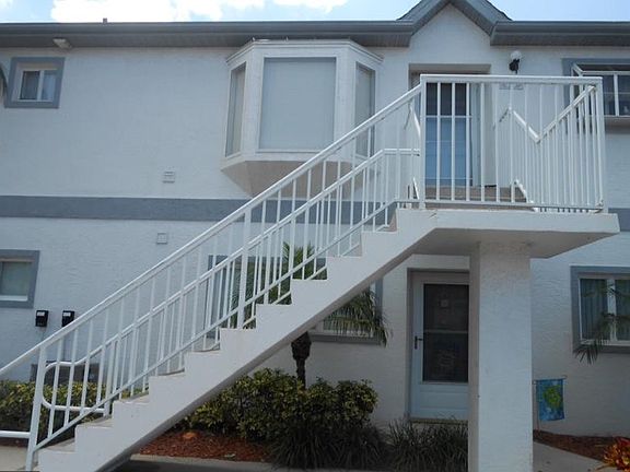 3rd image of 307 Ocean Park Ln