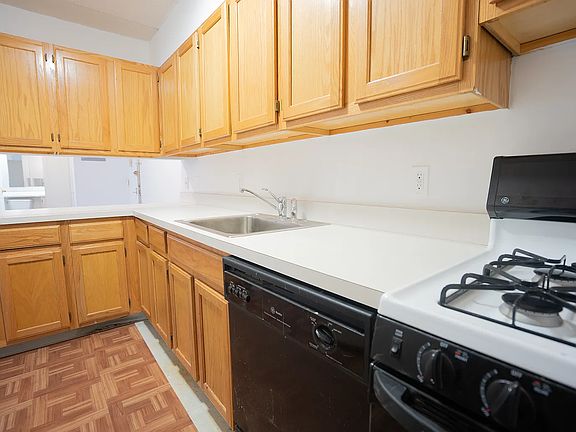 4th image of 130 Lenox Ave #307