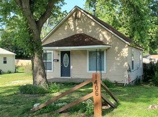 1406 S 12th St, Pekin, IL 61554
